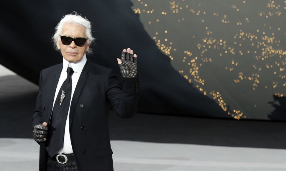 „Chanel“ kolekcijos dizaineris Karlas Lagerfeldas
