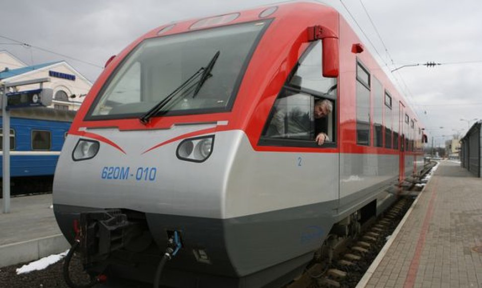 Taupydami lėšas, nuo šios savaitės „Lietuvos geležinkeliai“ sumažino kai kurių reisų skaičių.