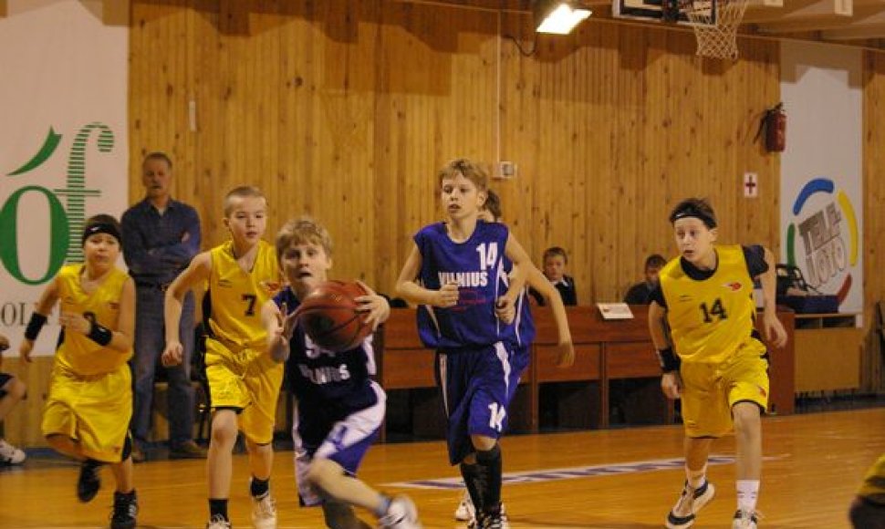 Vilniaus krepšinio mokykloje - turnyras treneriams atminti