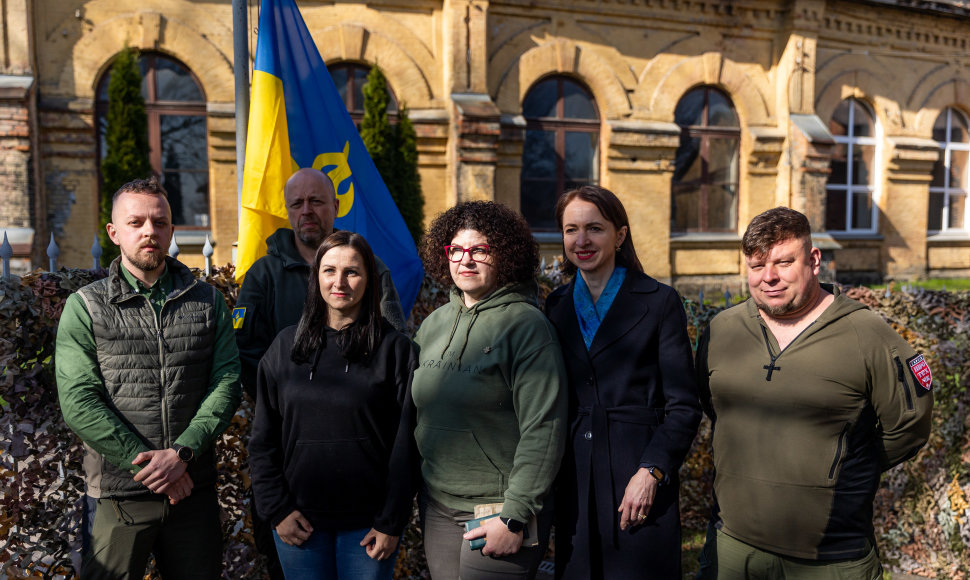 Į Ukrainą vykstančių Lietuvos medikų išlydėjimas