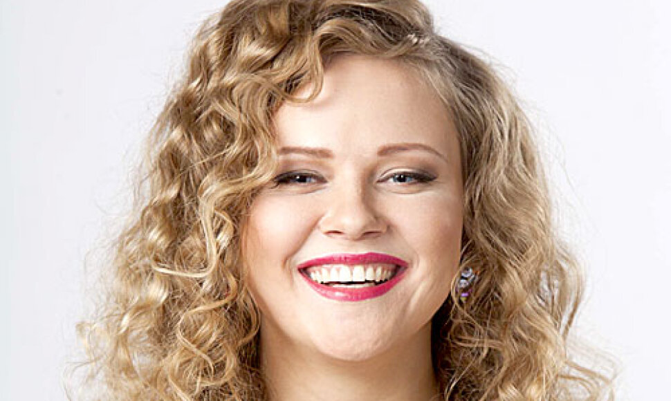 Laura Budreckytė CinAmono 5 vokalistė