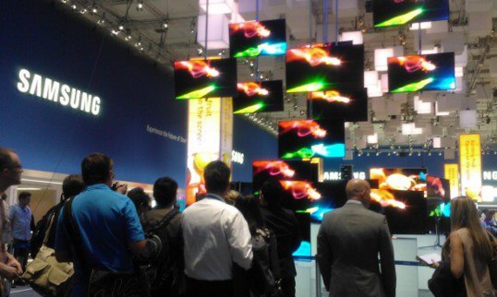 Berlyne vykstančioje technologijų parodoje IFA kompanija „Samsung“ pristatė aibę naujų gaminių