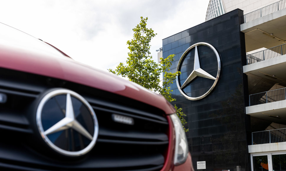 „Mercedes-Benz“ Vito šalia „Mercedes-Benz“ arenos Berlyne 