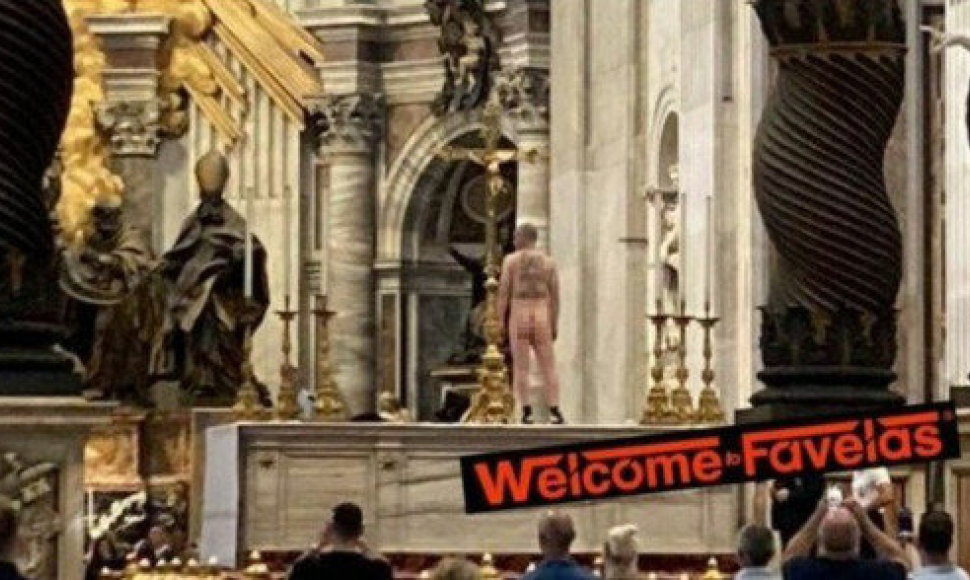 Vyro protestas Vatikane