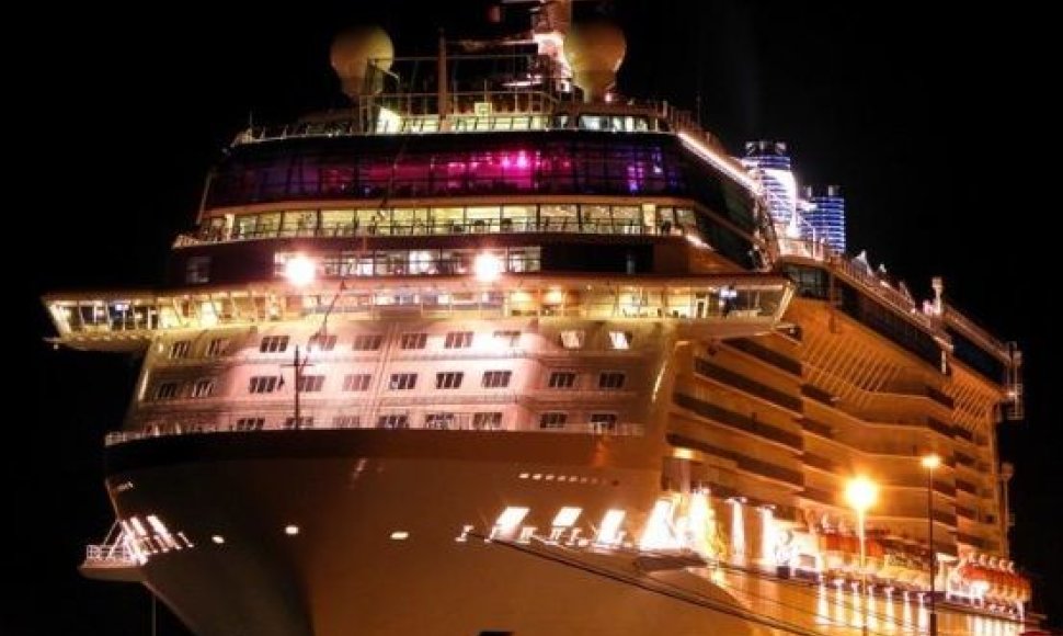 Į Klaipėdos uostą šiais metais pirmą kartą atplauks kruizinis laivas „Celebrity Eclipse". Įspūdingų gabaritų laivas (jo ilgis – 317,14 m.) į Klaipėdą užsuks birželio 17 dieną.  