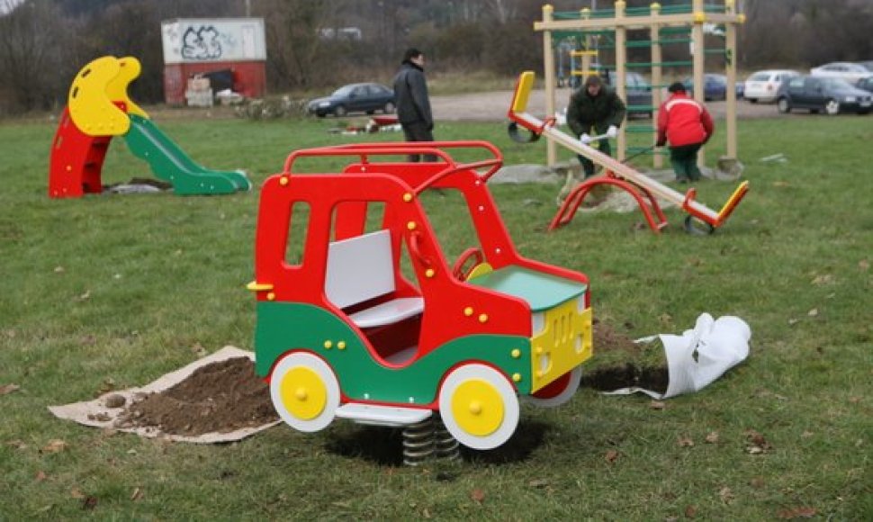 Vilniuje atsirado nauja žaidimų aikštelė vaikams.