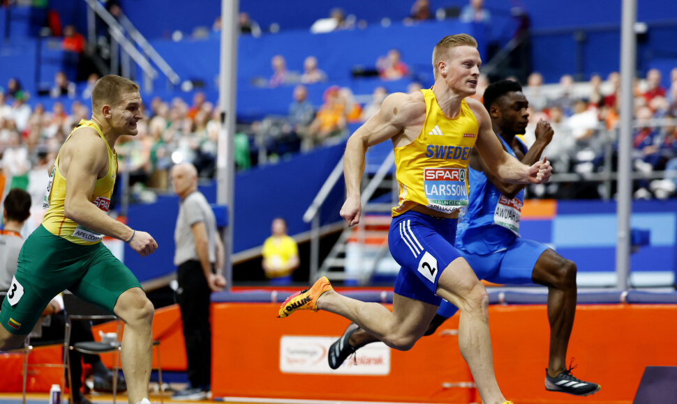 Adas Dambrauskas Europos čempionate (pirmas i&scaron; kairės)