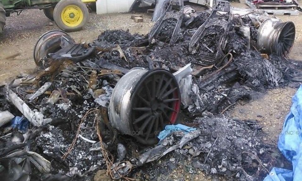 Sudegęs „Lamborghini Huracan“