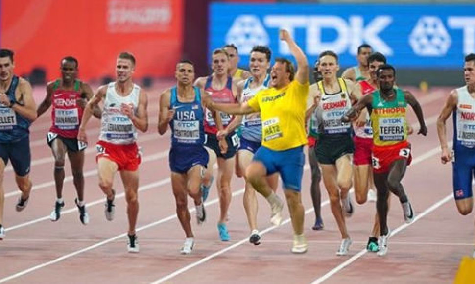 Danielis Stahlis vaizduojamas taip IAAF padarytoje nuotraukoje.