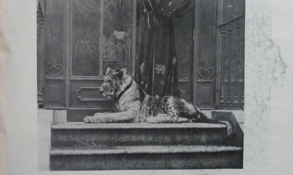 Marguerite Durand su liūtu ant žurnalo viršelio 