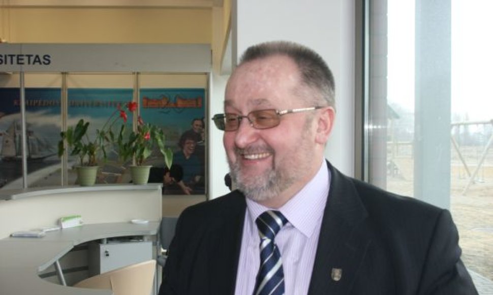 Vaidutis Laurėnas tapo naujuoju Klaipėdos universiteto rektoriumi.
