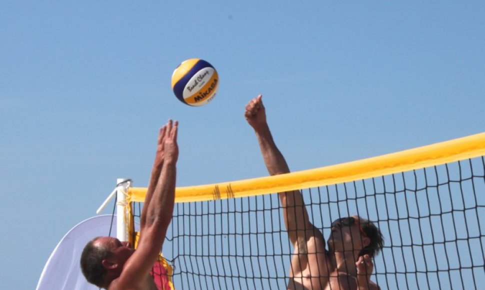 „Neringa FM Beachball CUP“ tinklinio rungtynių akimirka