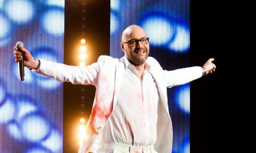Grupė &bdquo;Pop Ladies&ldquo; ir buvęs &bdquo;bavaras&ldquo; Jonas Jonu&scaron;as