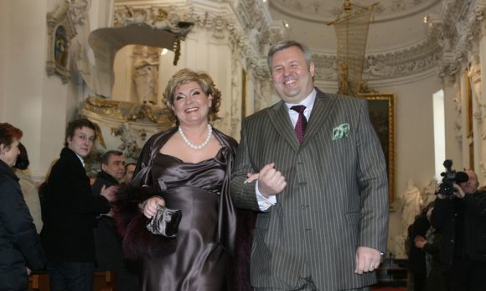 Gintautas Vyšniauskas ir Edita Mildažytė savo bažnytinės santuokos dieną, 2009 m. vasario 28 d.