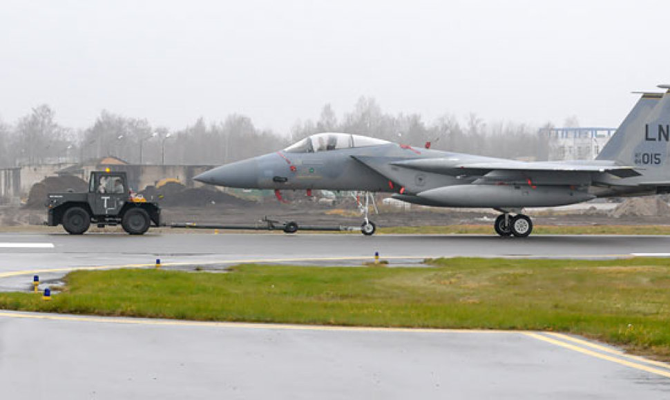 F-15C Eagle šį kartą liko ant žemės