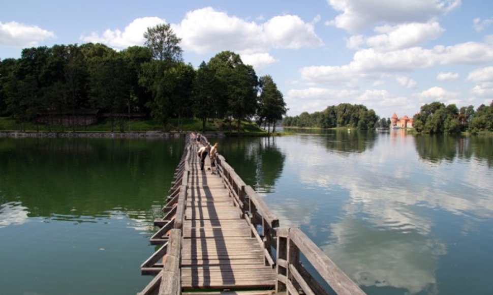 Tiltas per Galvės ežerą