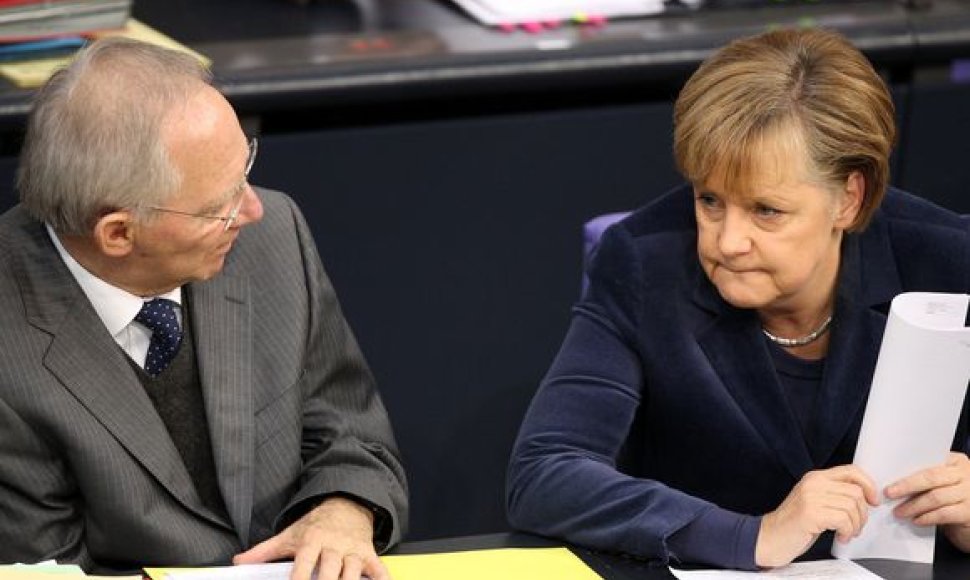 Wolfgangas Schauble ir Angela Merkel