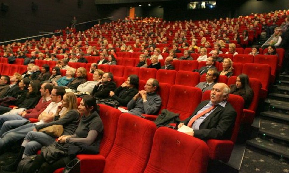 Europos šalių kino susirinko žiūrėti pilna salė gerbėjų.