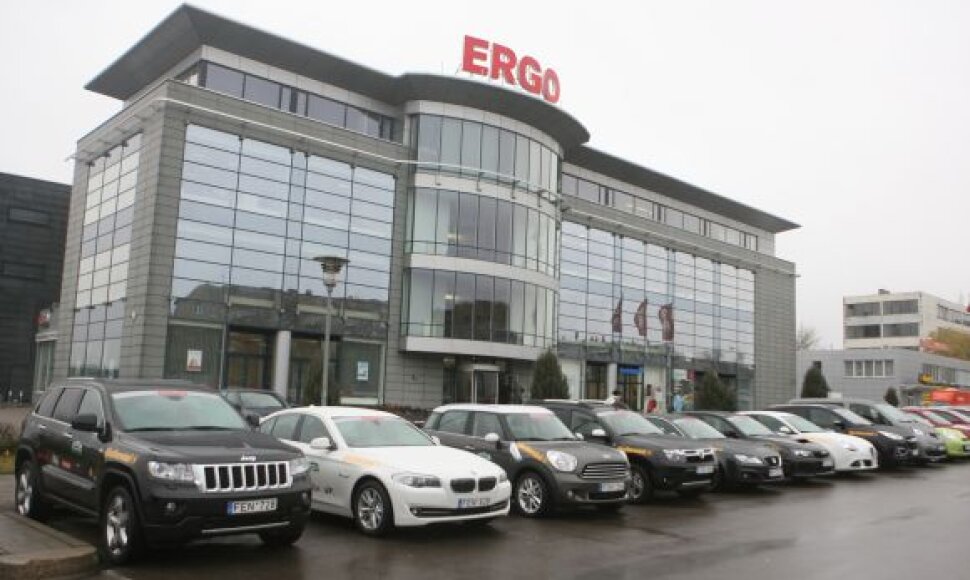 Dėl „Metų automobilio 2011“ karūnos varžosi 32 pretendentai