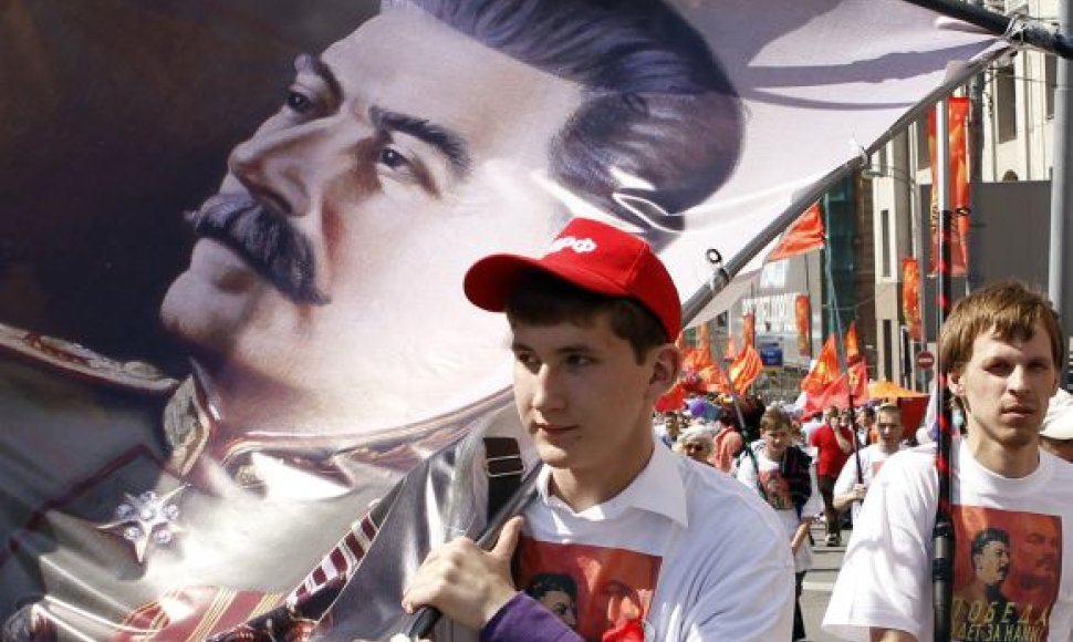 Stalino portretas gegužės 9 d. demonstracijoje