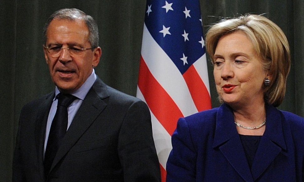 Sergejus Lavrovas ir Hillary Clinton