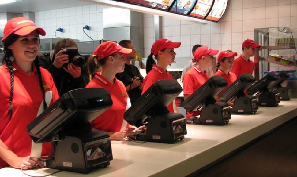 „McDonald's“ siekia didinti turimą rinkos dalį ir į naująjį restoraną investavo 2,407 mln. litų.