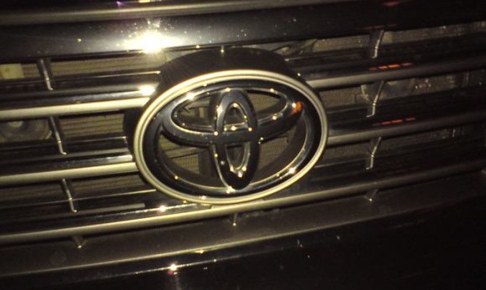 Visureigio „Toyota Land Cruiser“ logotipas