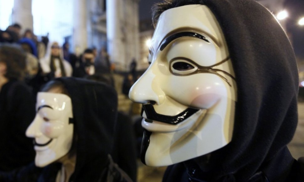 „Anonymous“ grupuotės simbolis – vadinamoji Vendeta kaukė.
