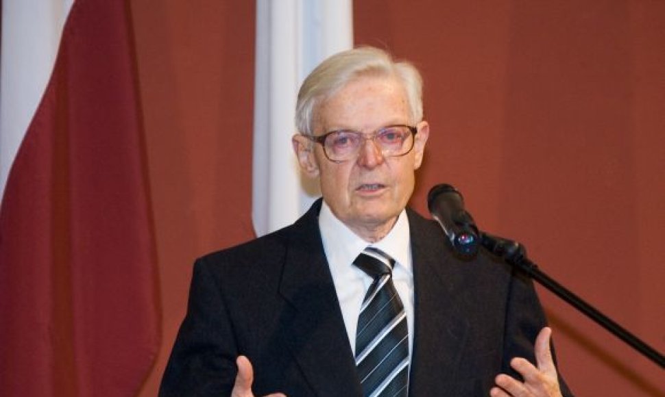Baltijos asamblėjos apdovanojimai, Leonardas Sauka