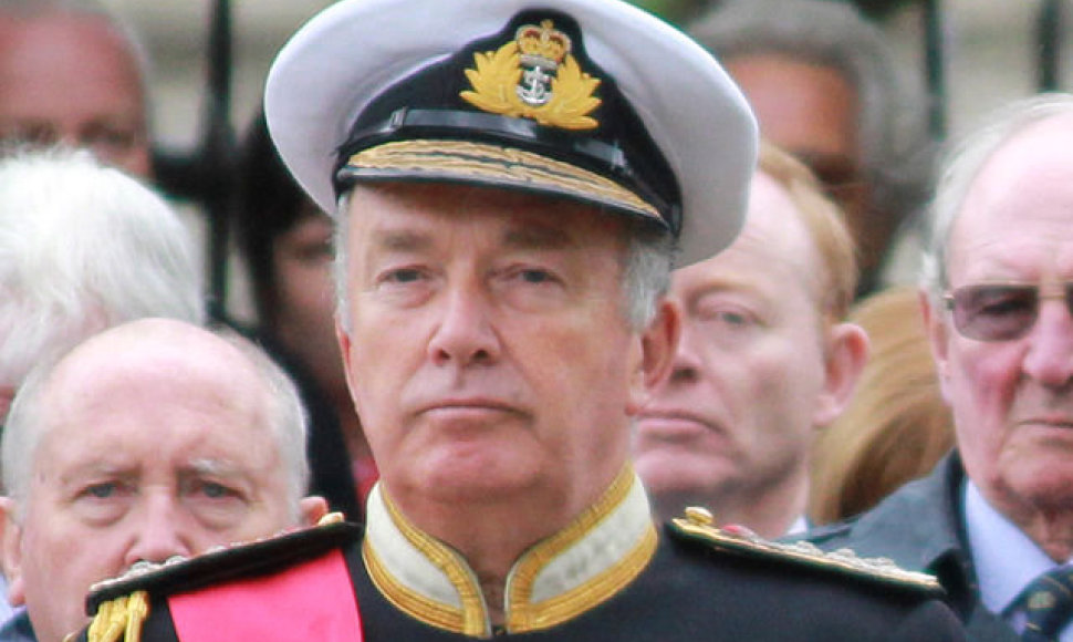 Admirolas Alanas Williamas Johnas Westas.