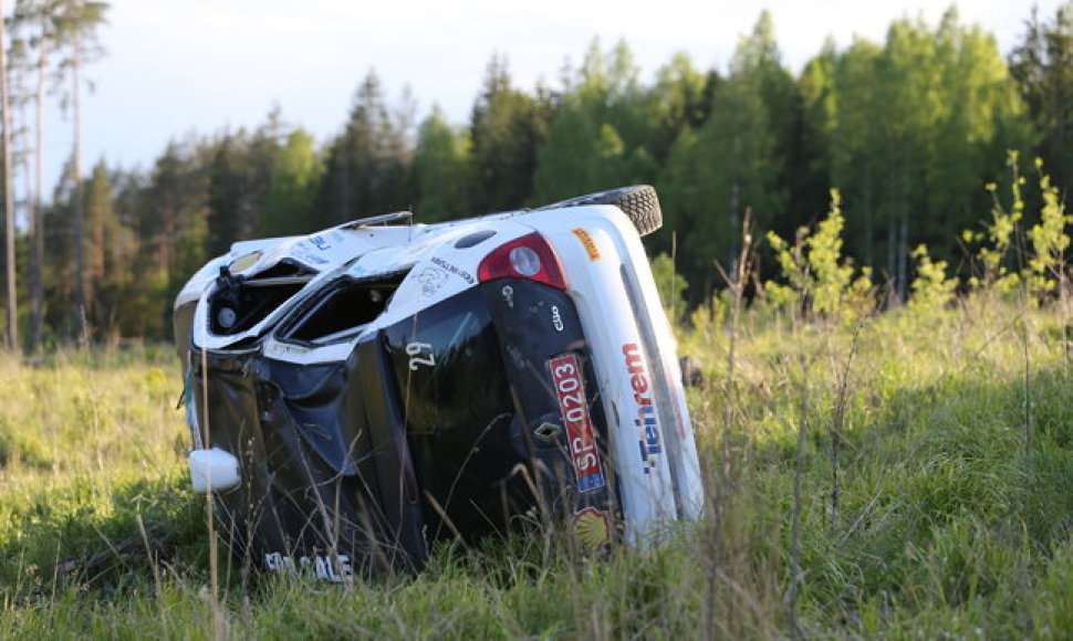 Tragedija Estijos ralyje: nuo kelio nulėkęs „Renault Clio“ užmušė tris žiūrovus