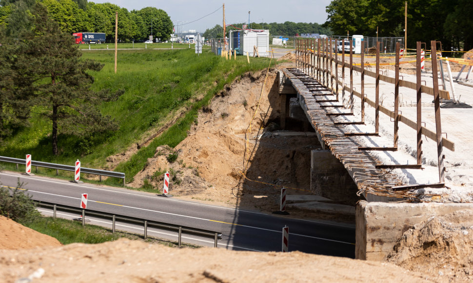 Remontuojamas viadukas Galvės gatvėje, kelyje Vilnius-Trakai