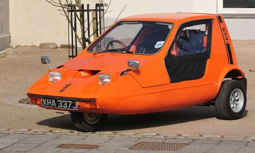 Beveik visi Bond Bug automobiliai buvo oranžiniai – tik 5 buvo balti. (Nilfanion, Wikimedia(CC BY-SA 4.0)