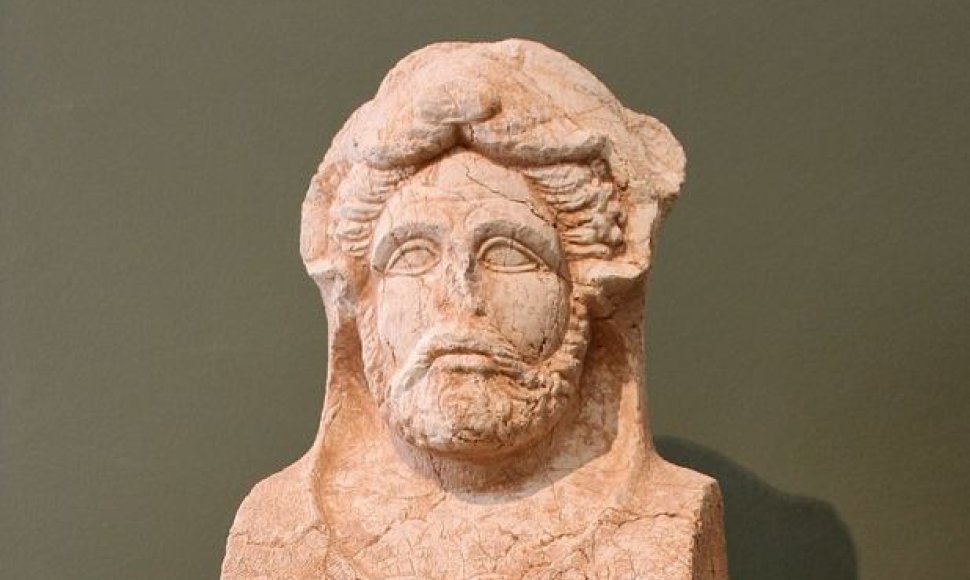 Herma su Heraklio galva, Graikija