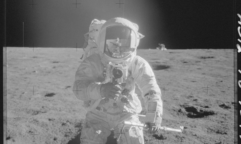 „Apollo“ astronautų daryta nuotrauka