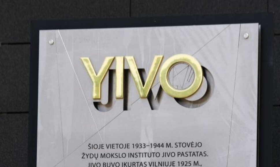 Vilniuje atidengta YIVO instituto atminimo lenta