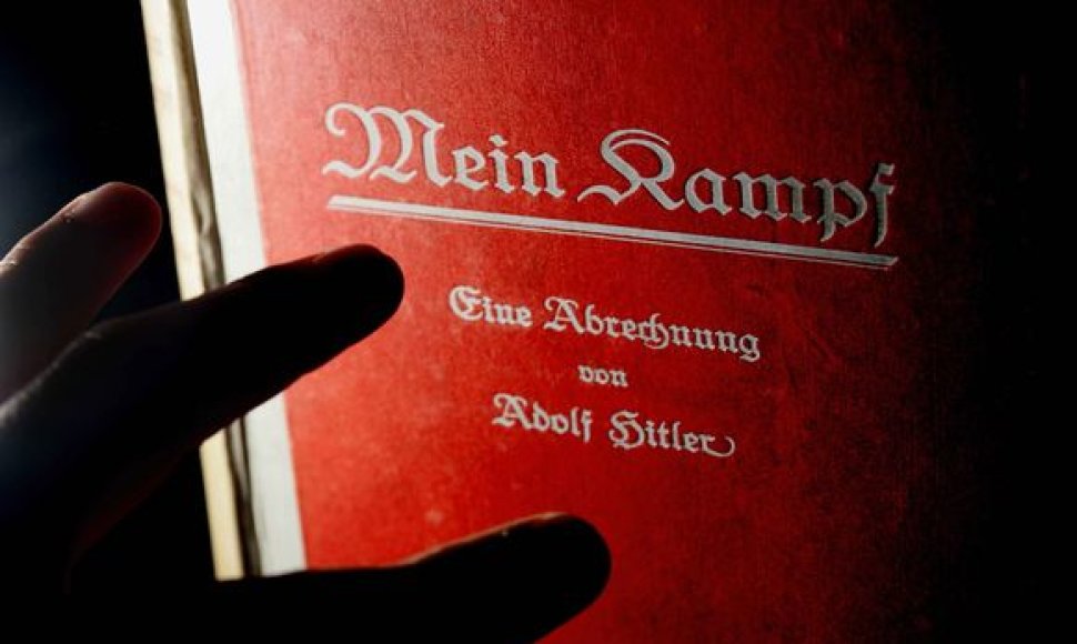 A.Hitlerio knyga „Mein Kampf“