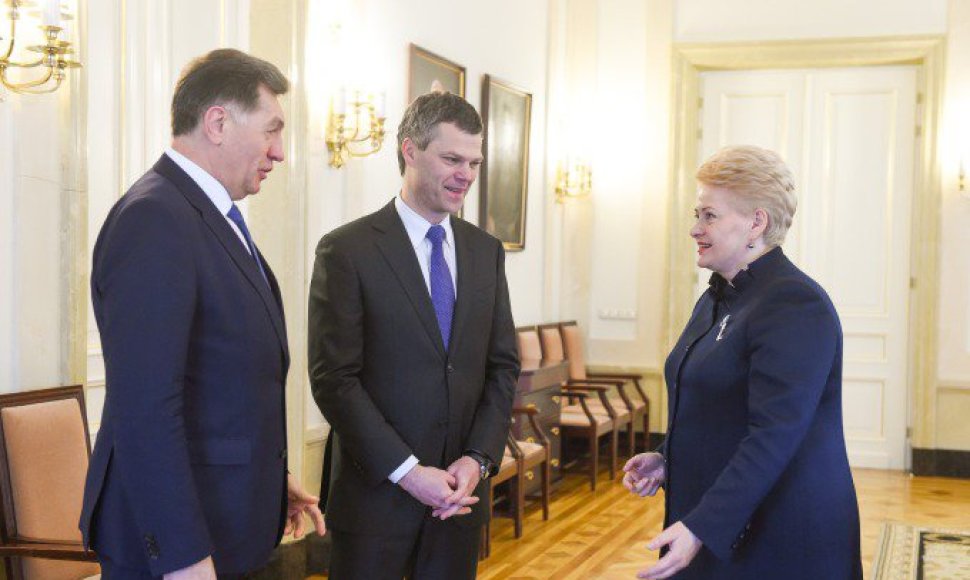 Dalia Grybauskaitė Valstybės saugumo departamento vadovu siūlo Darių Jauniškį.