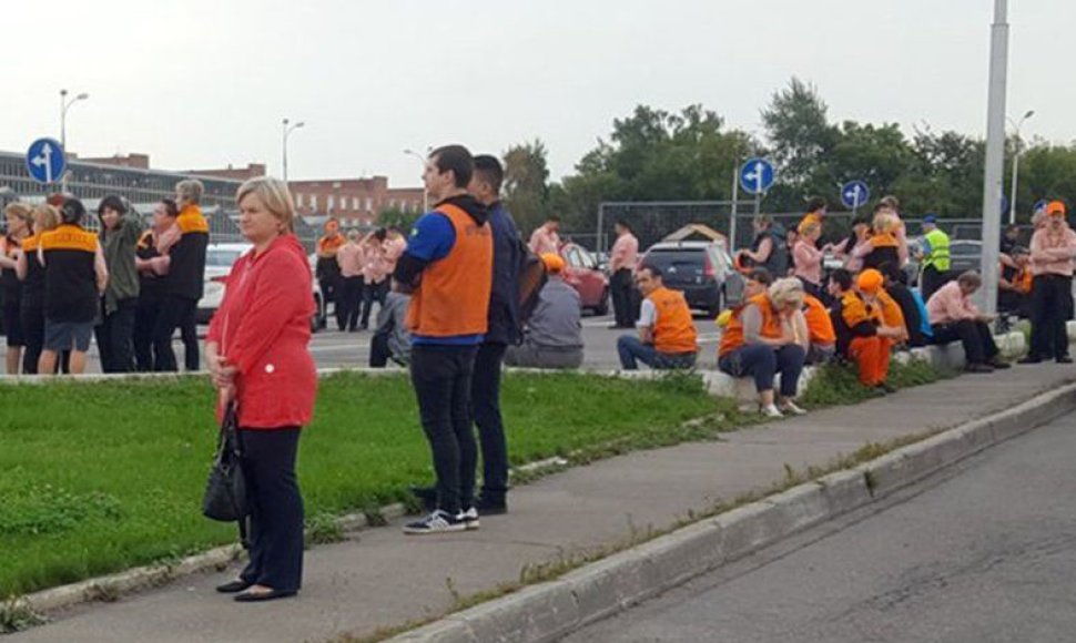 Iš prekybos centro evakuoti maskviečiai