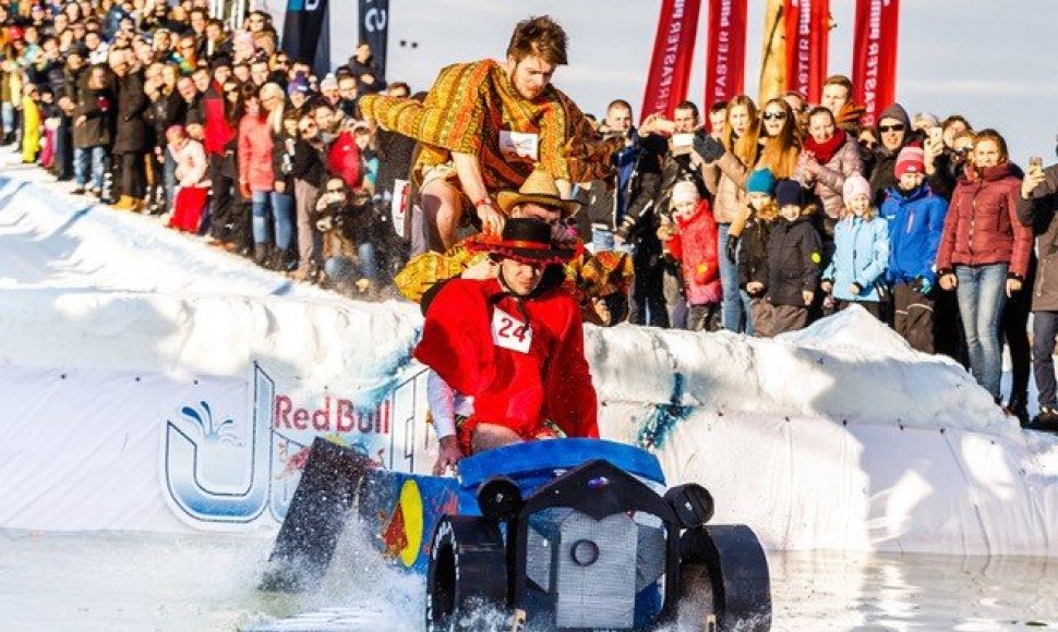 „Red Bull Jump&Freeze“ varžybos