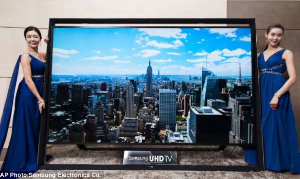 Didžiausias pasaulyje „Samsung“ televizorius kainuoja maždaug 400 tūkst. litų