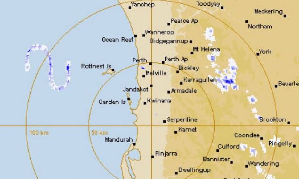 Radarai giedrame be debesų danguje virš Australijos užfiksavo milžinišką S formos gyvatę