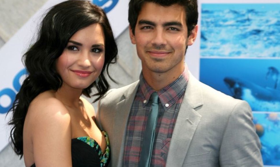 Joe Jonas ir Demi Lovato 2010-aisiais