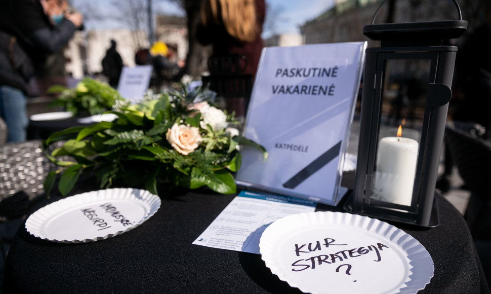 Protesto akcija „Paskutinė verslo vakarienė“