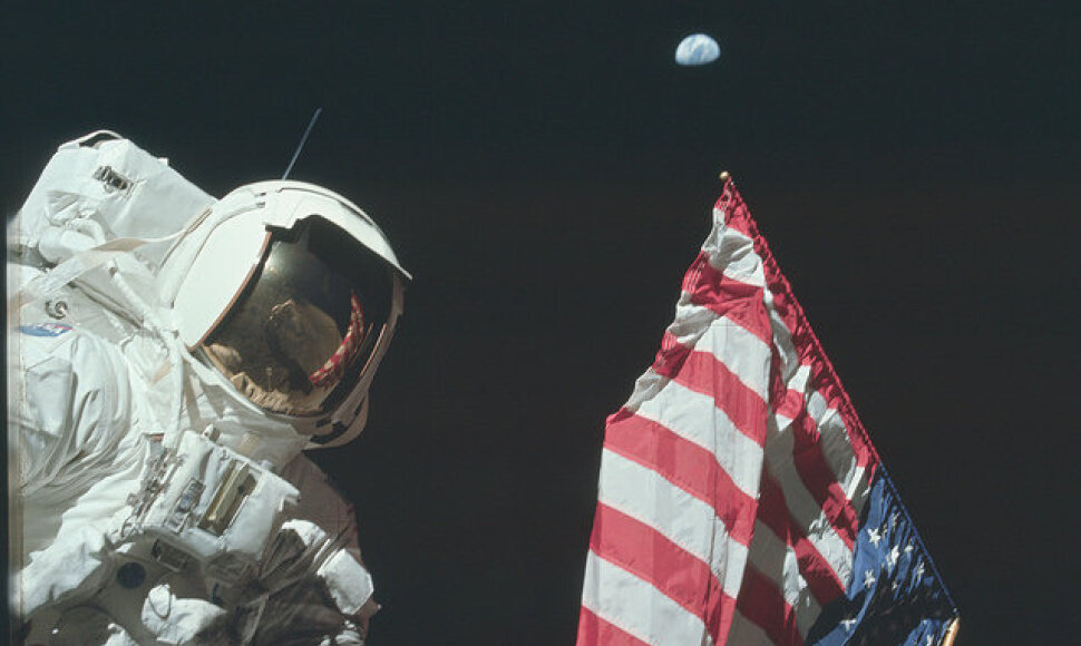 „Apollo“ astronautų daryta nuotrauka