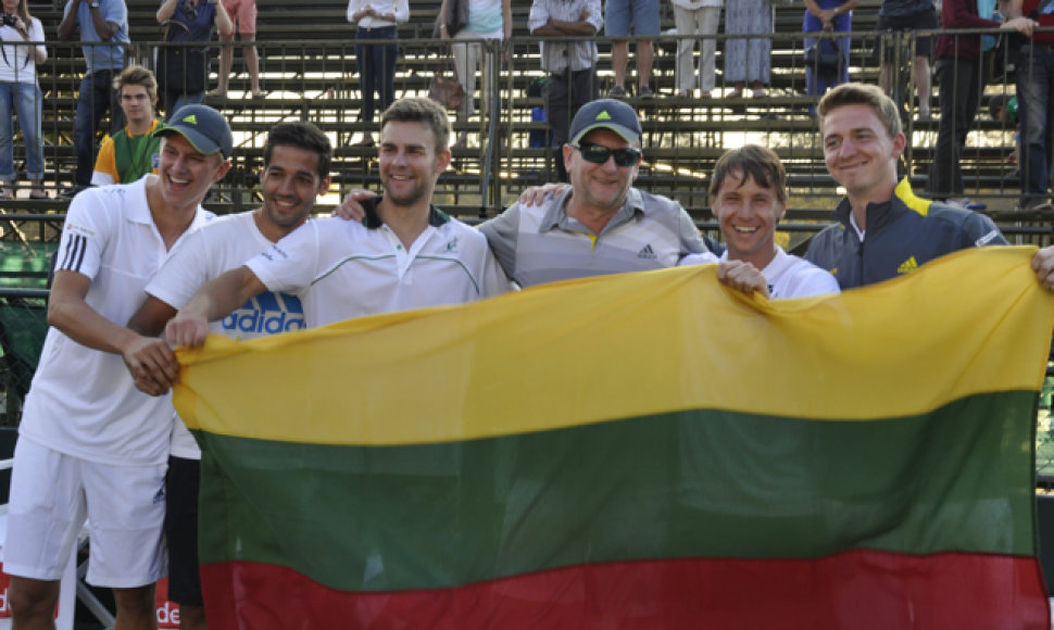 Lietuvos rinktinė įveikė PAR komandą ir tęsia kovą Daviso taurės varžybose