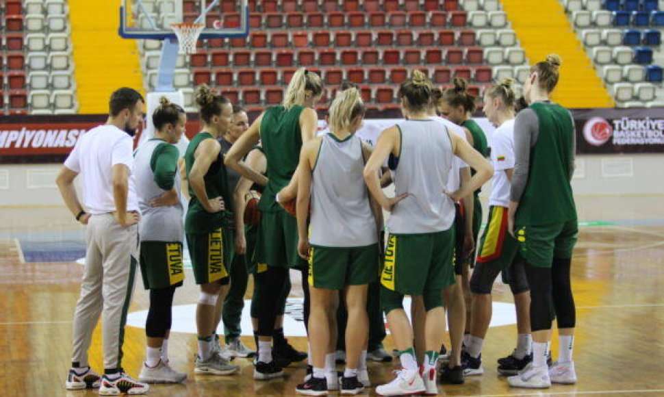 Lietuvos moterų krepšinio rinktinė Turkijoje