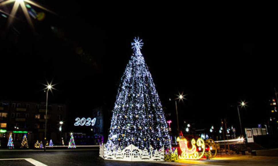 Kalėdų eglės įžiebimas Radviliškyje