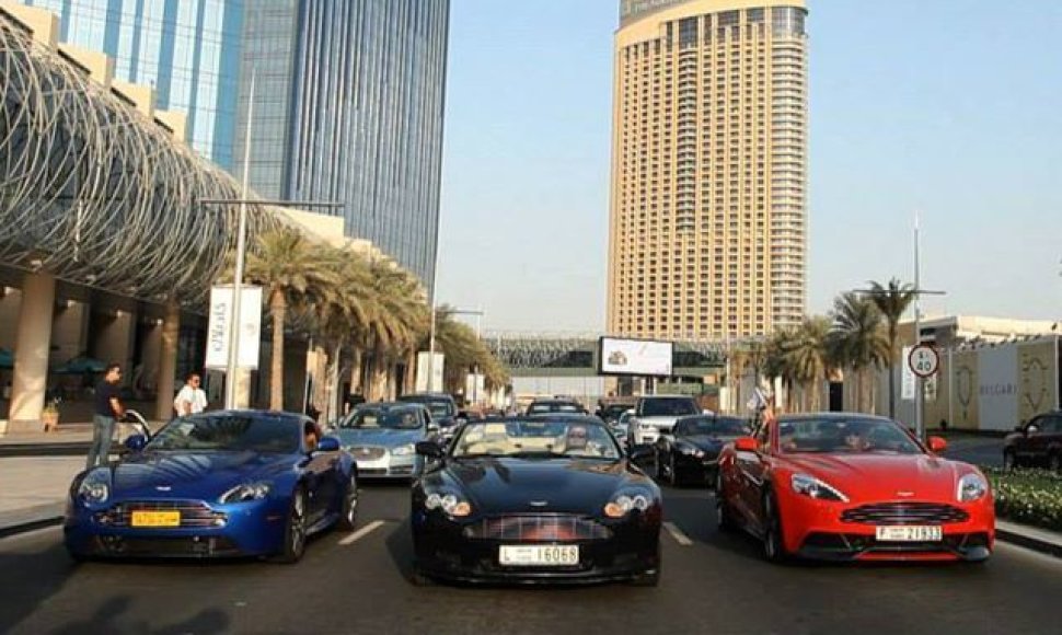 Automobiliai Dubajuje