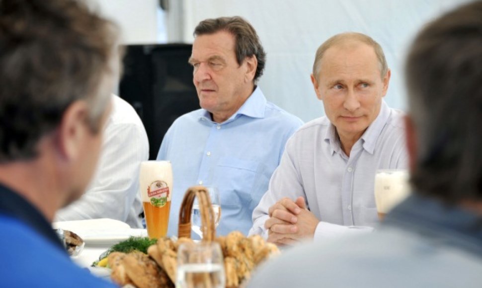V.Putinas su G.Schroederiu